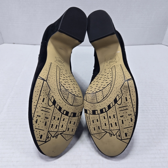 Bella Vita Arlette Black Suede Chelsea Ankle Booties Block Heel Boots Size 8.5 - Picture 7 of 15